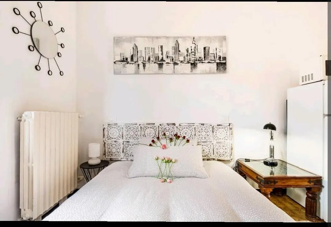 Relax A 4 Salti Dai Navigli Hotel Milan Guest house