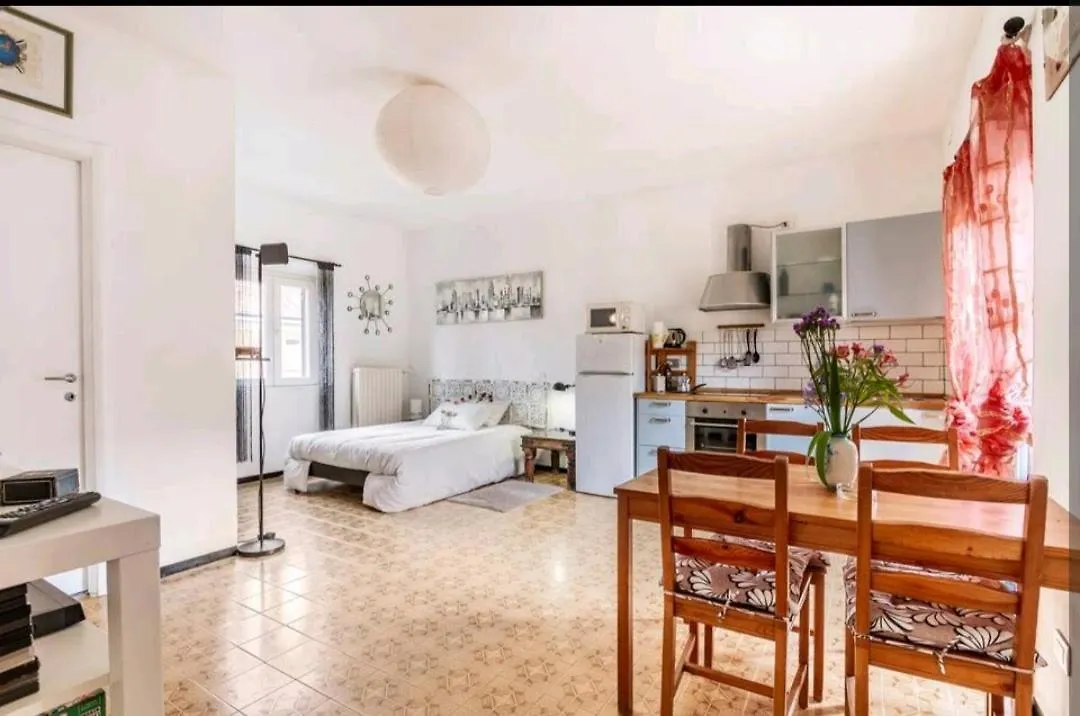 Guest house Relax A 4 Salti Dai Navigli Hotel Milan